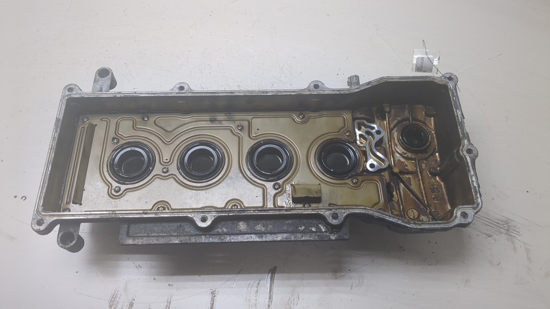 Крышка клапанная ГБЦ