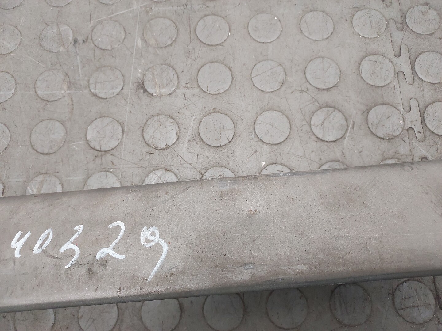 Рейлинг (релинг) левый (планка на крышу)