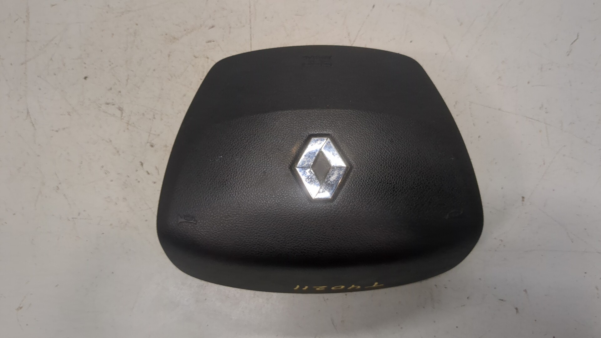 Подушка безопасности в рулевое колесо