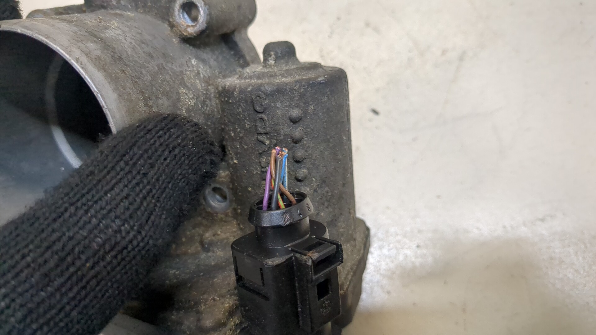 Заслонка дроссельная электрическая