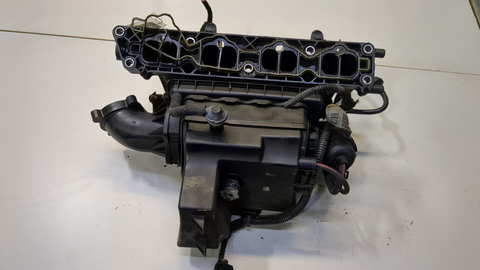 Коллектор впускной