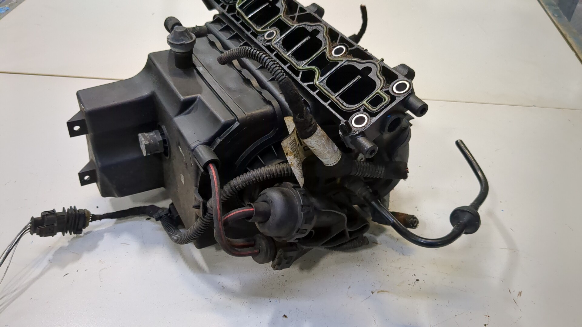 Коллектор впускной