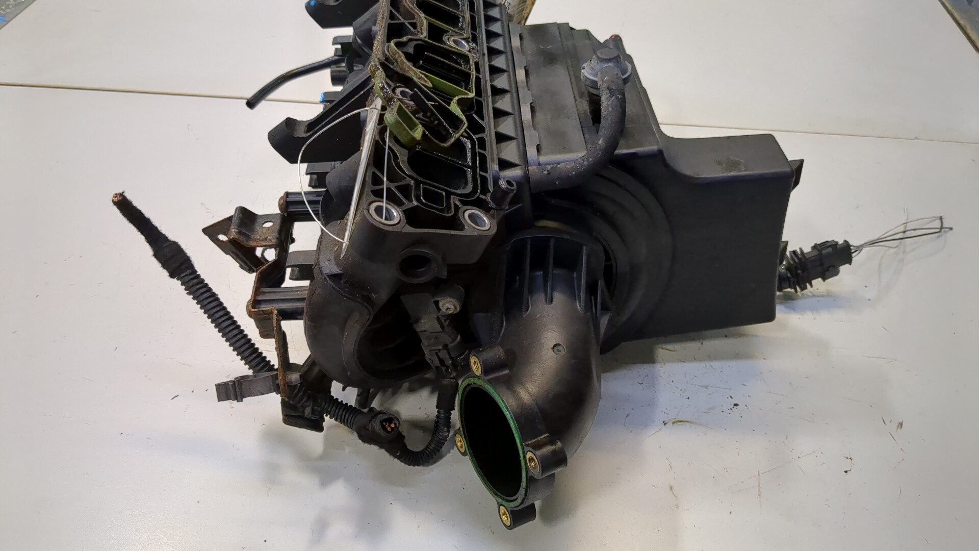 Коллектор впускной