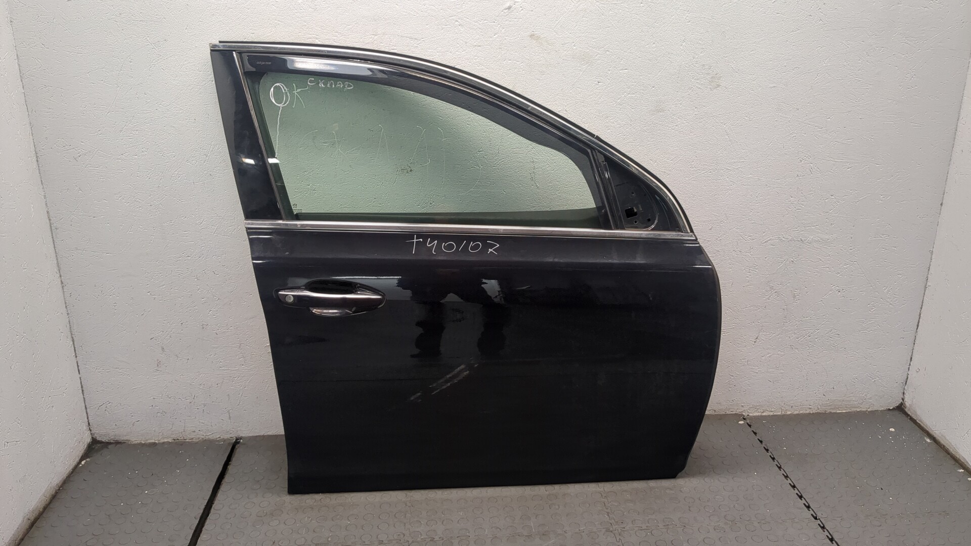 Дверь передняя правая