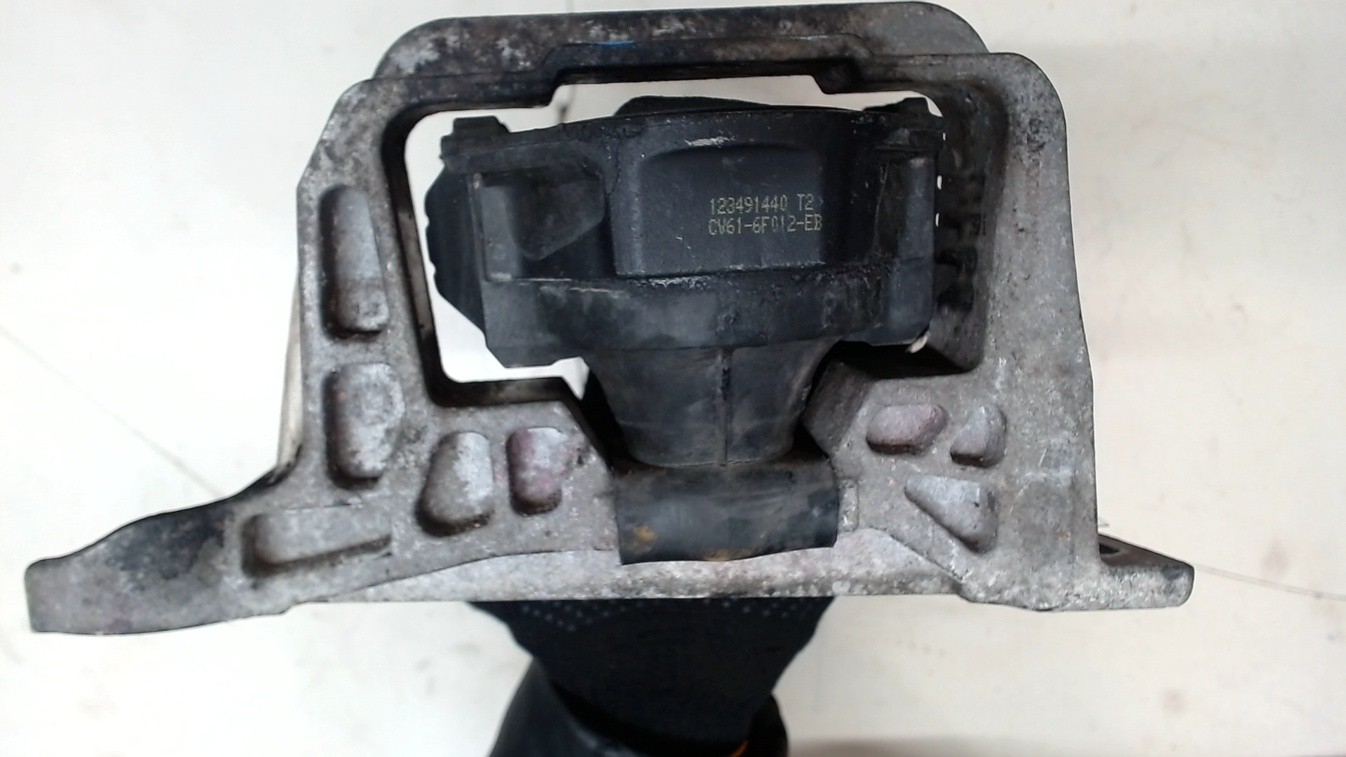 Опора двигателя