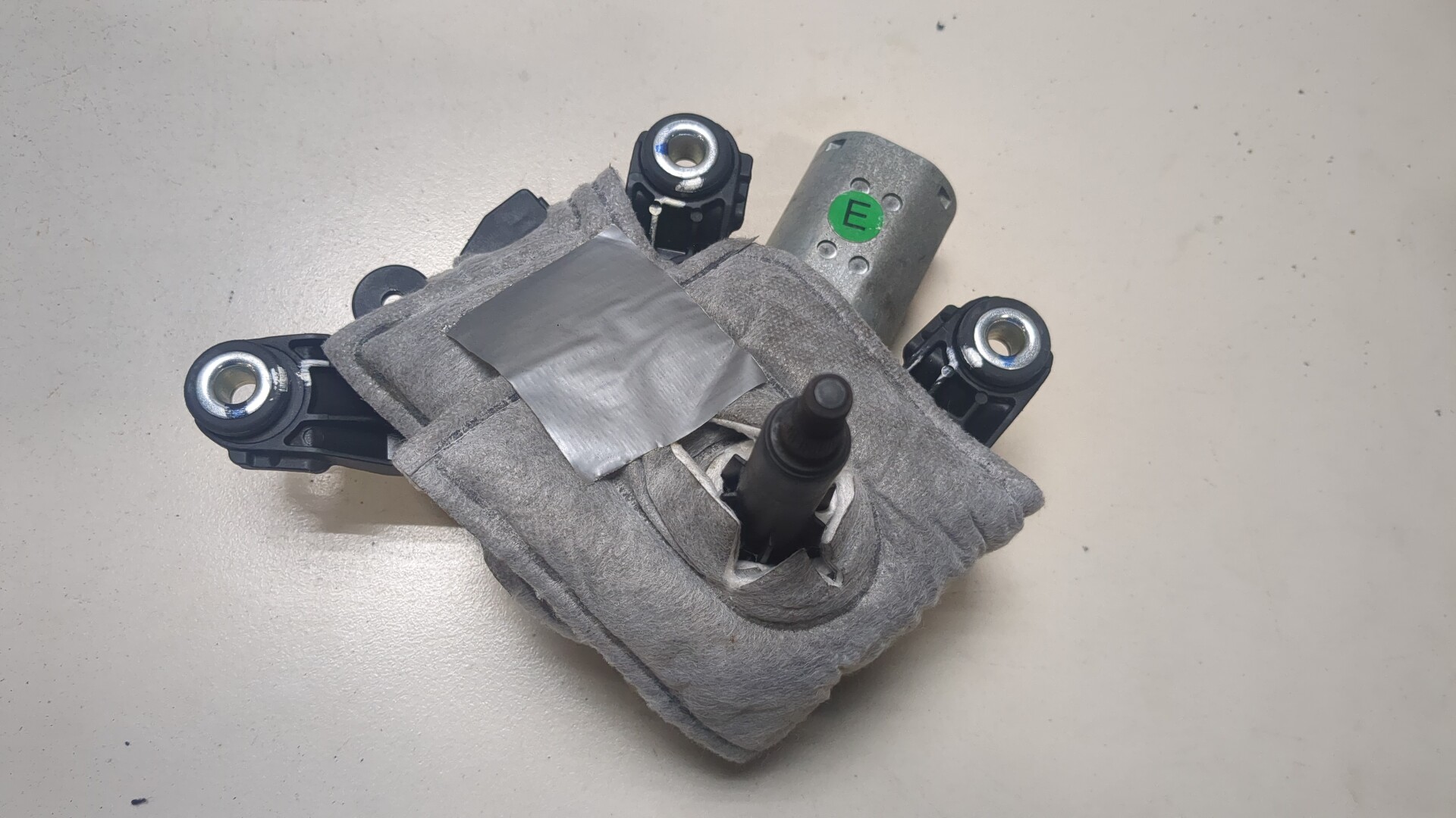 Моторчик стеклоочистителя задний