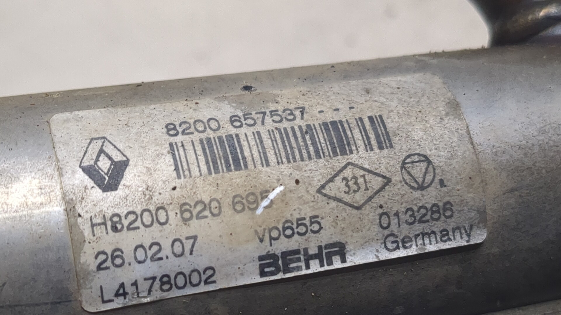 Тройник вентиляции картерных газов