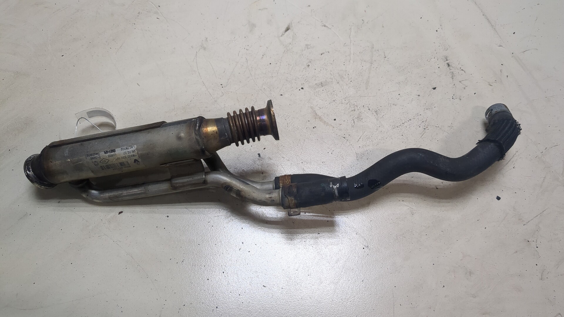 Тройник вентиляции картерных газов