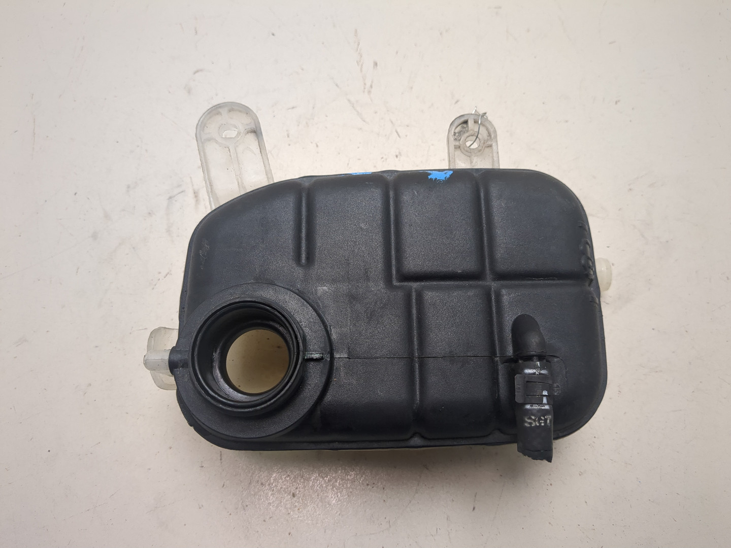 Бачок расширительный