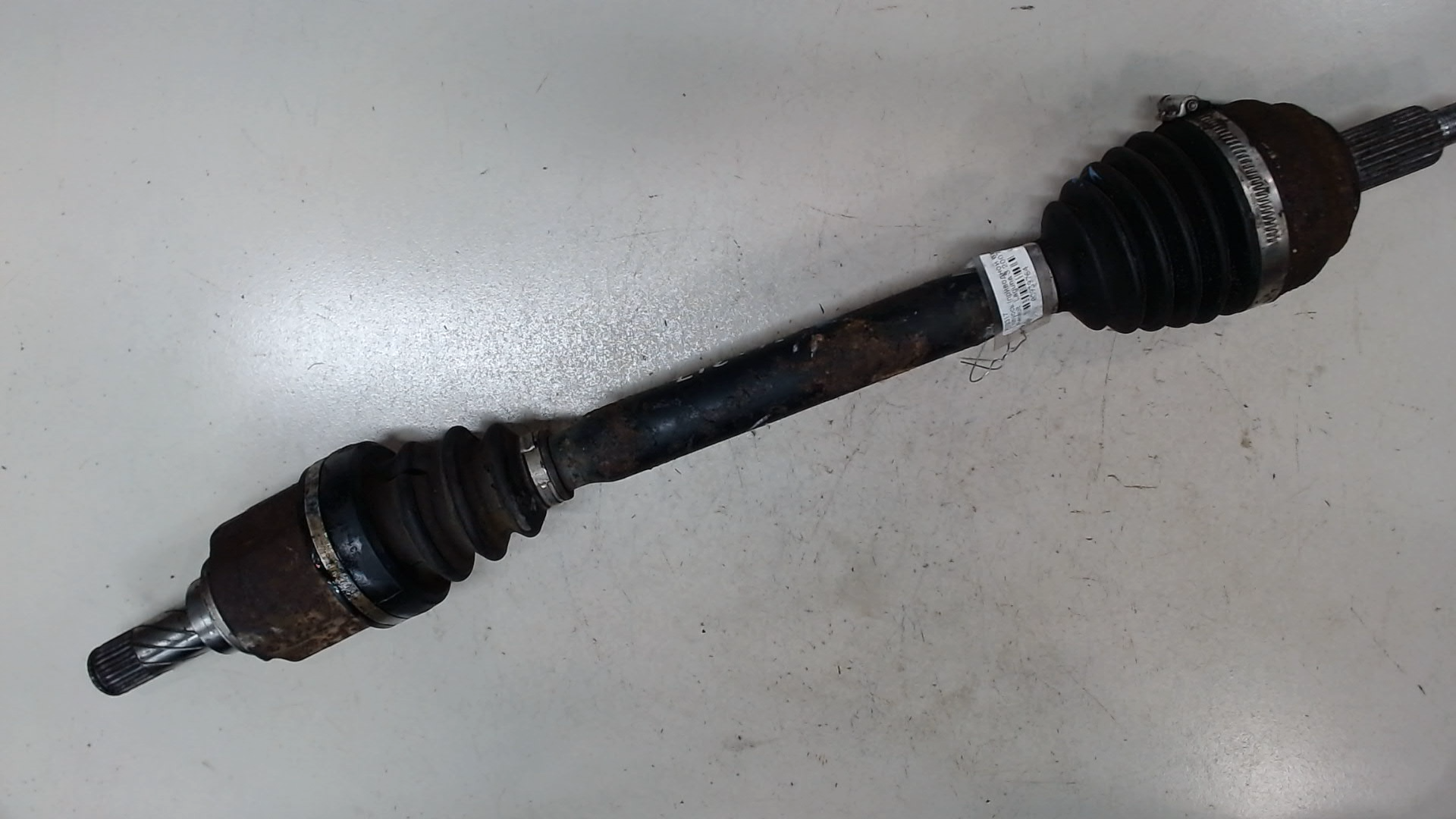 Полуось передняя левая