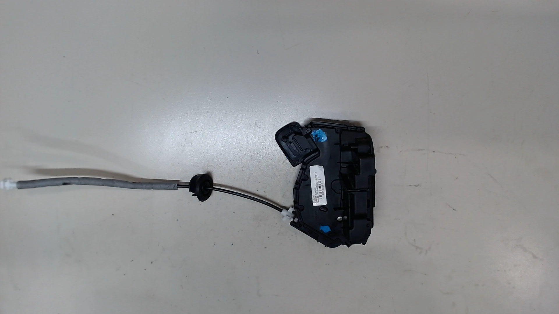 Замок двери задней левой