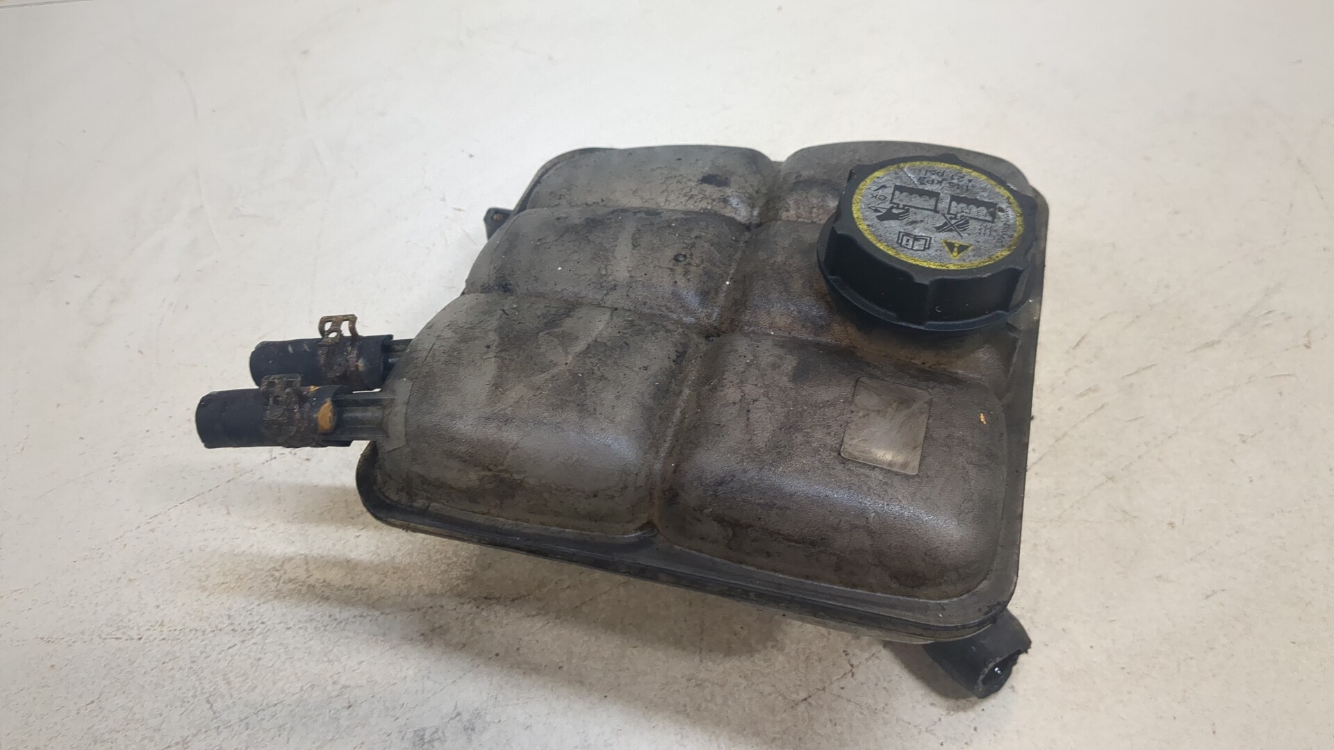 Бачок расширительный