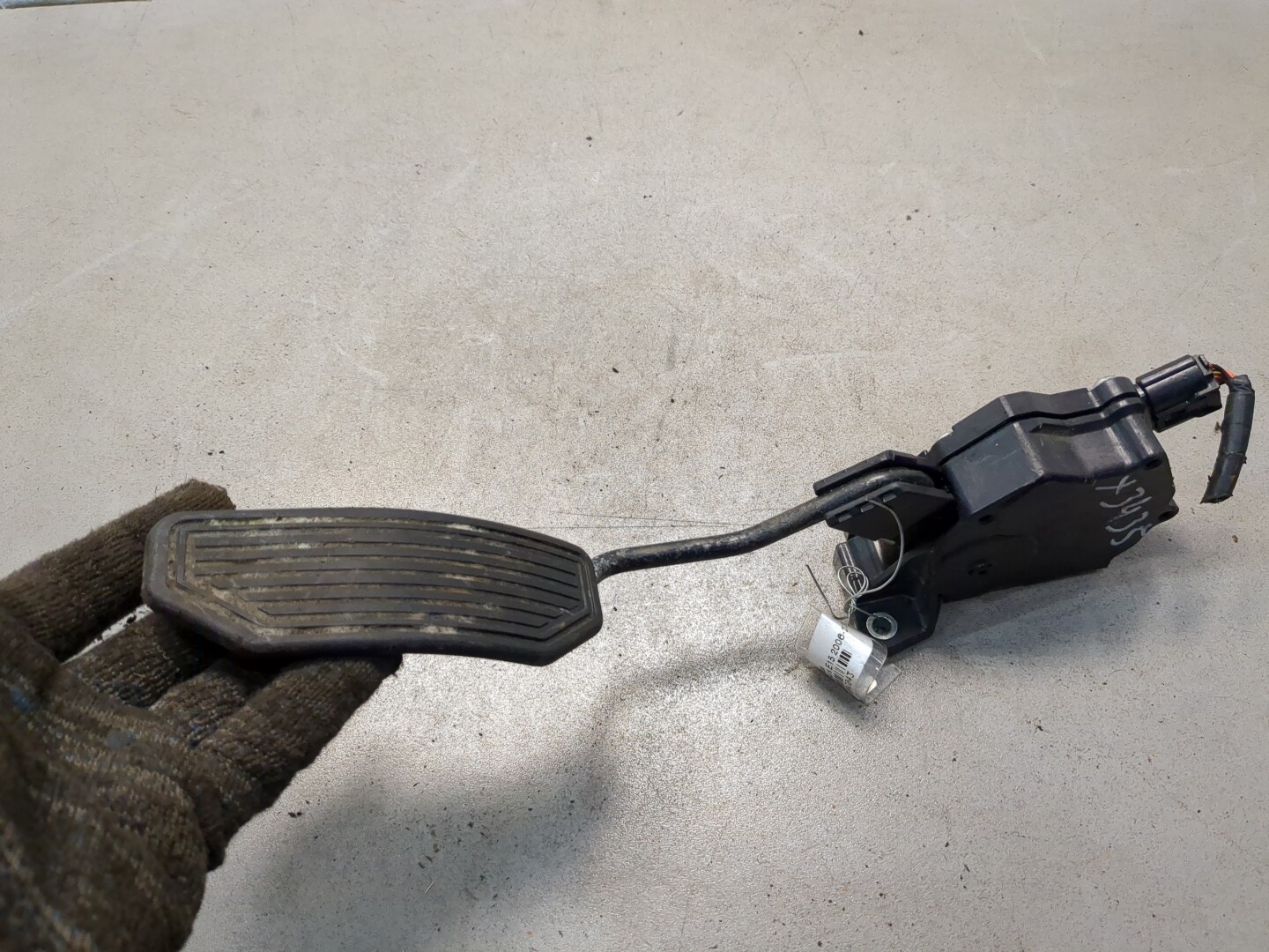 Педаль газа