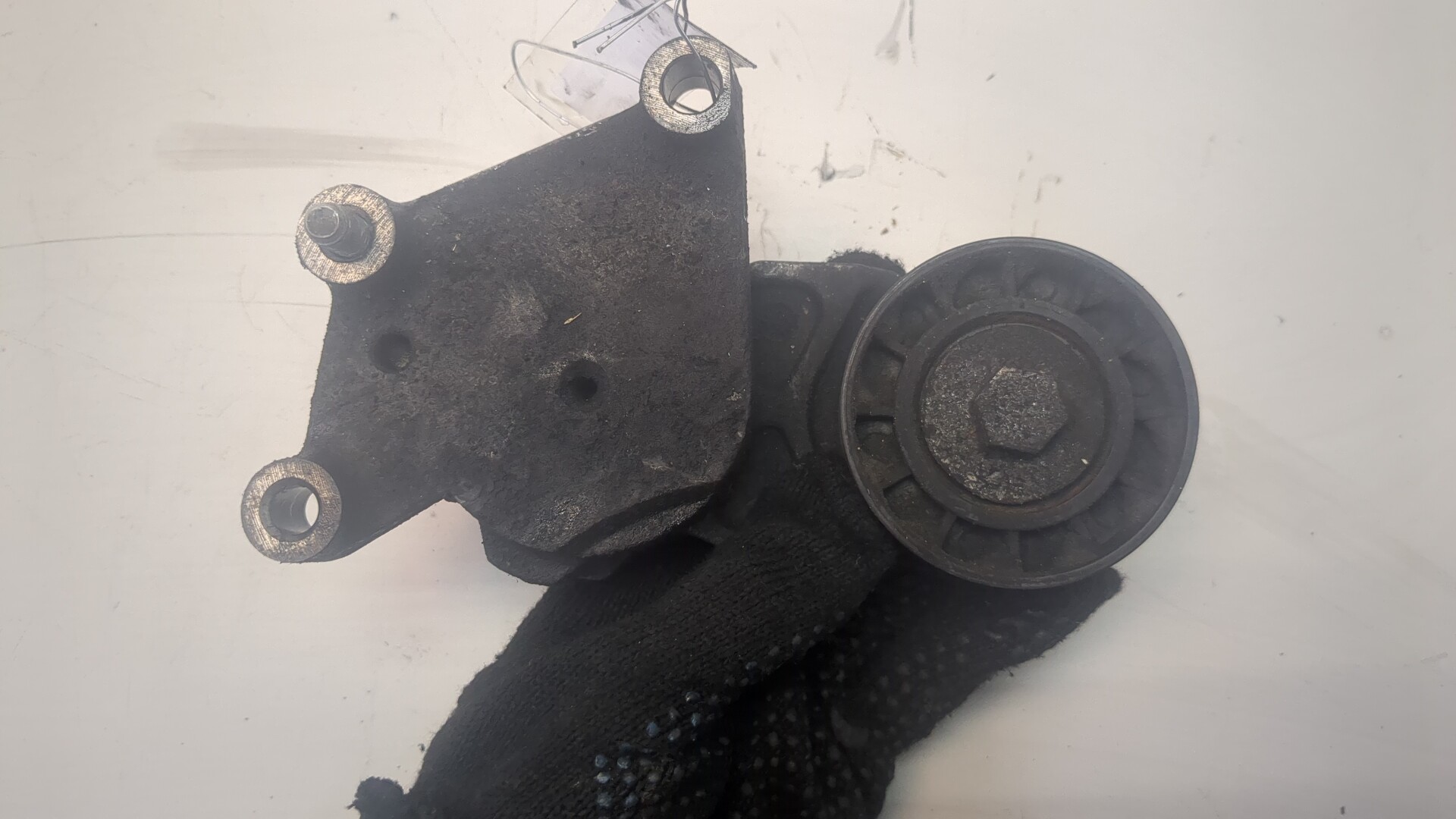 Натяжитель ремня