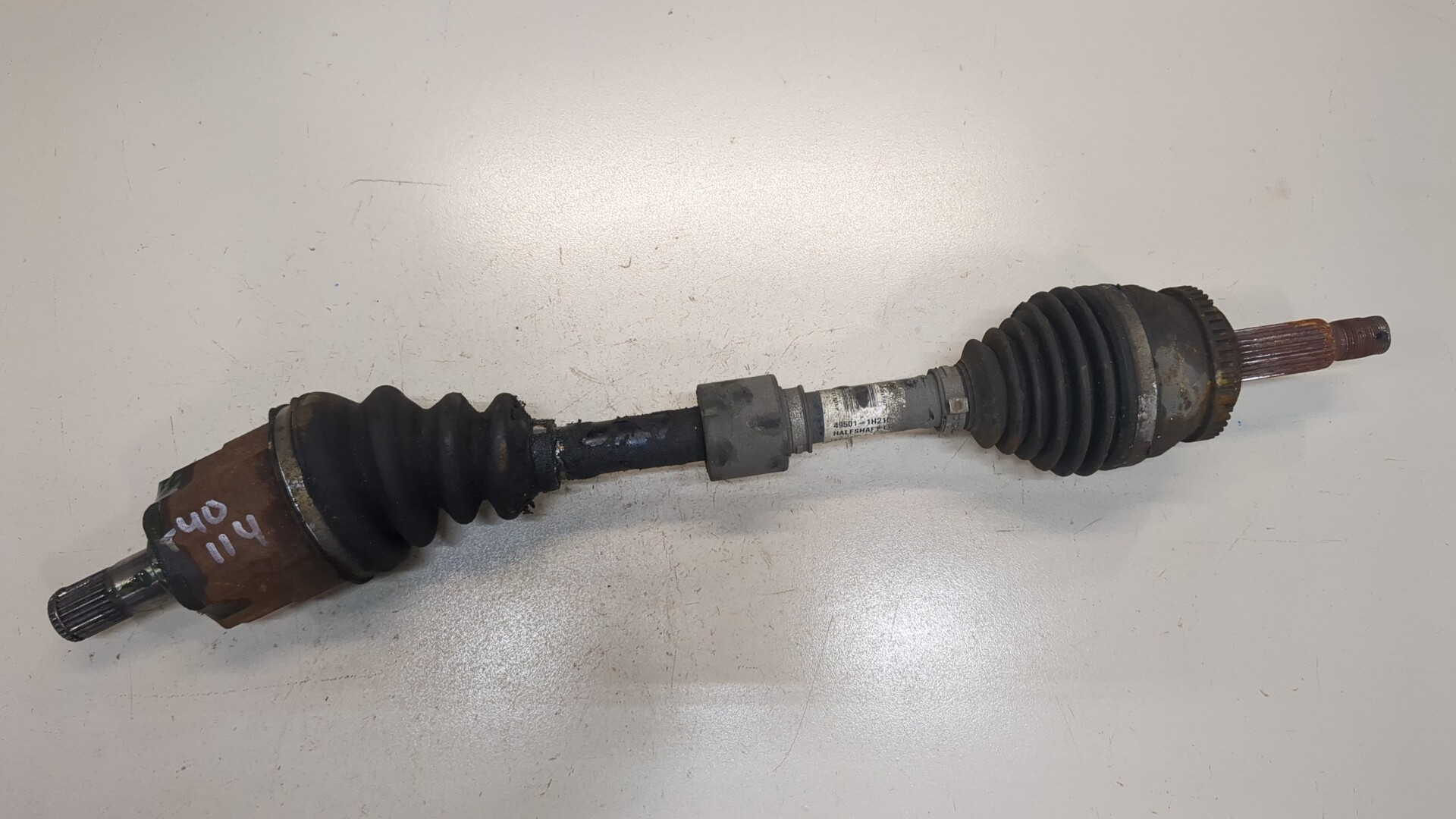 Полуось передняя левая