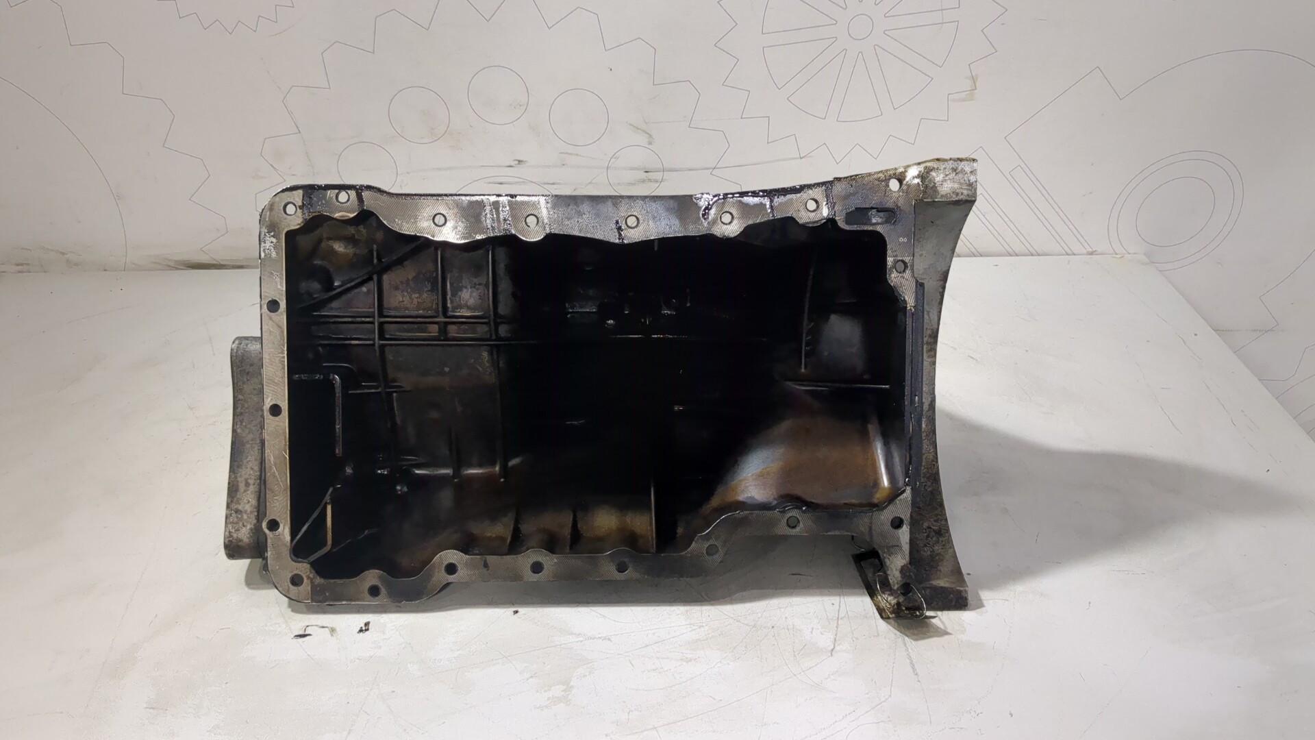 Поддон масляный двигателя (картер)