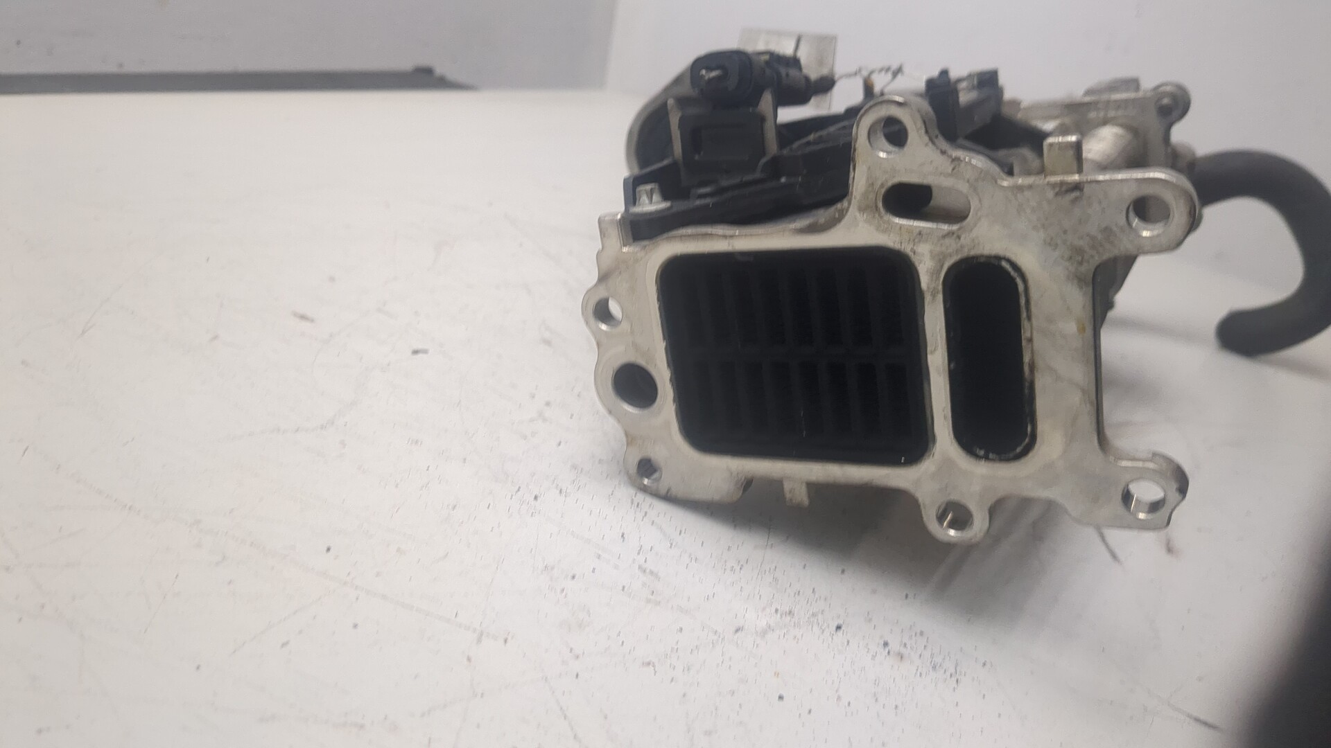 Тройник вентиляции картерных газов