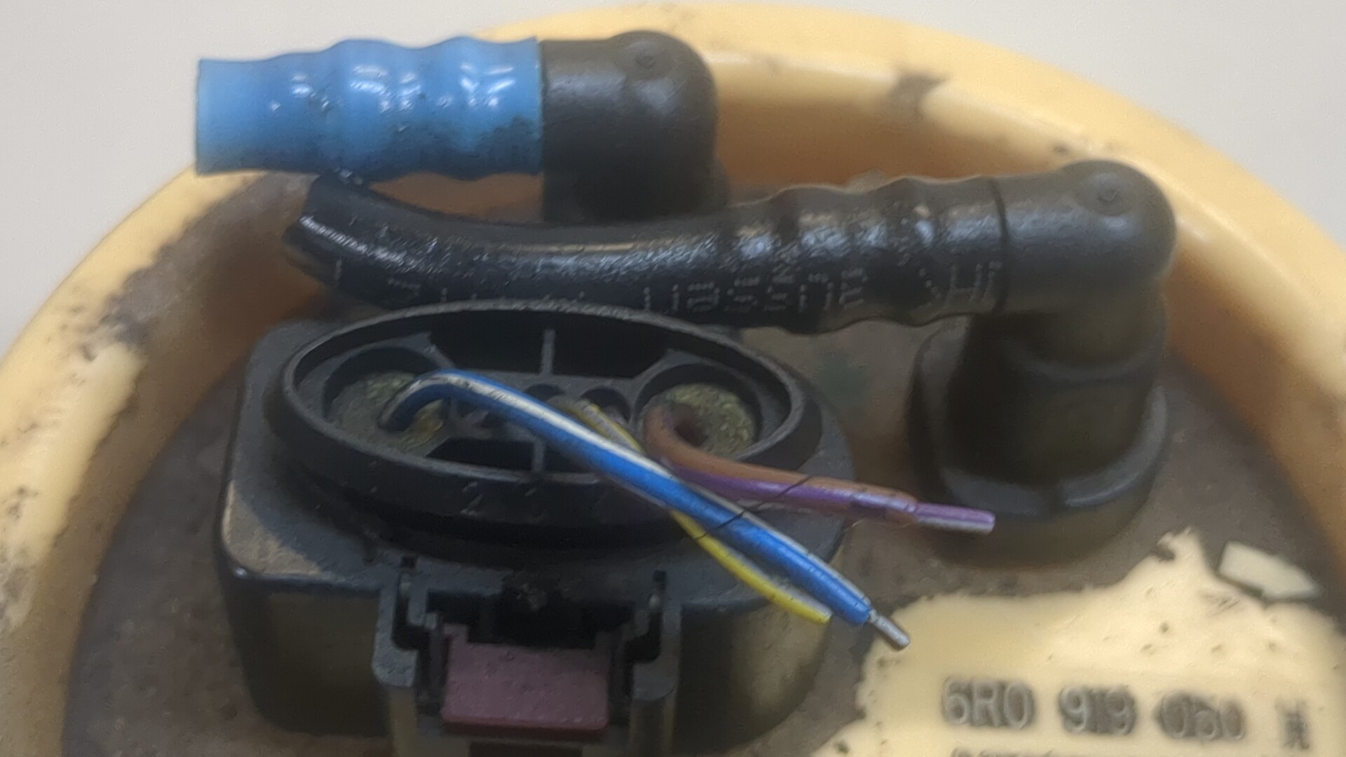 Насос топливный электрический