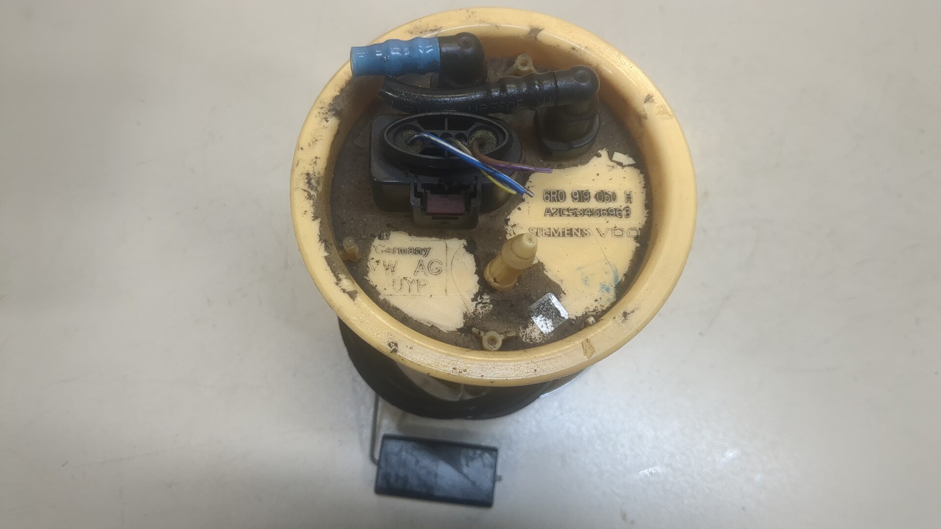 Насос топливный электрический