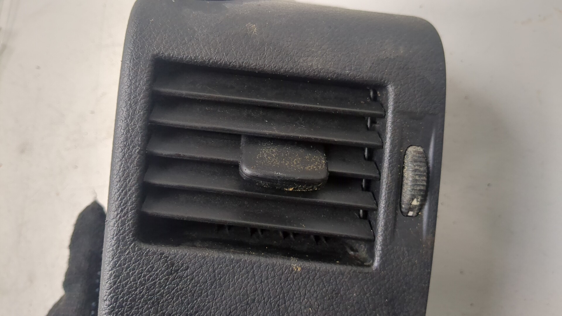 Дефлектор воздушный