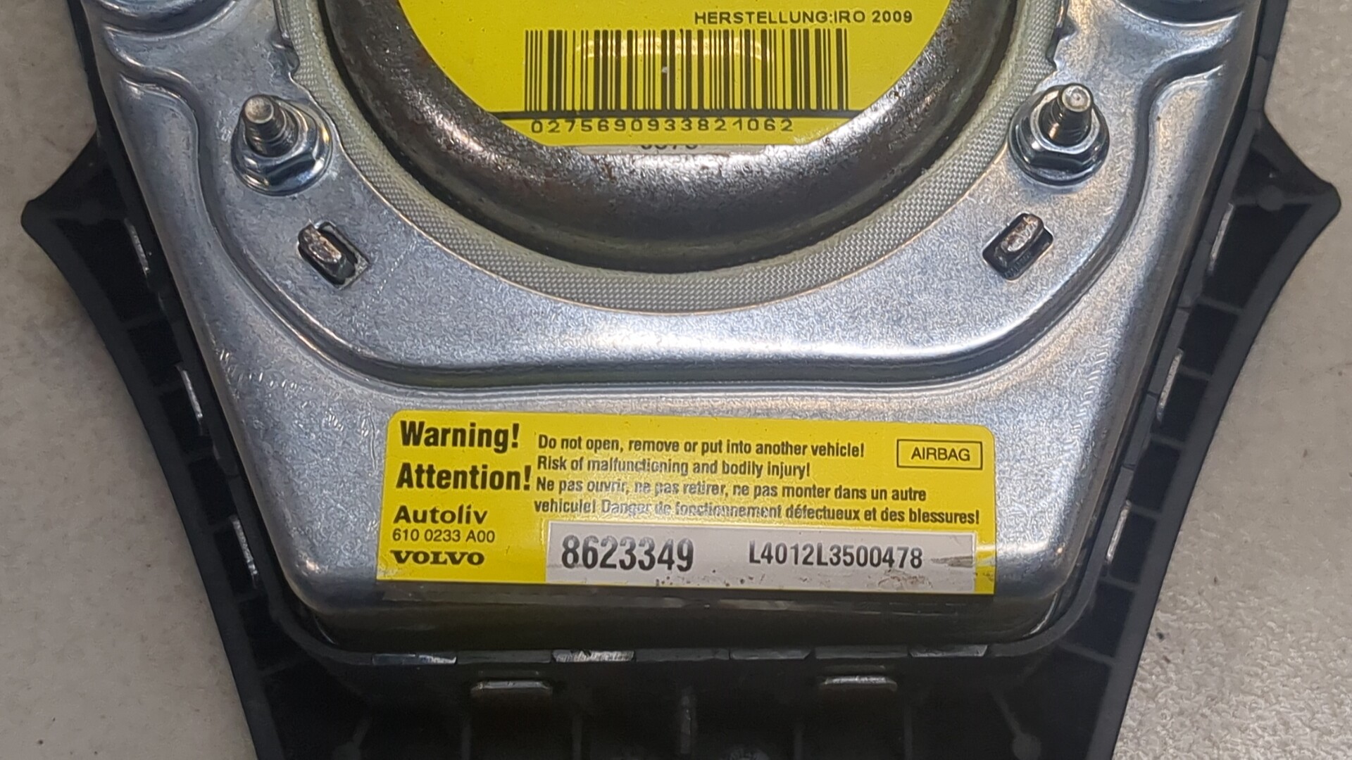 Подушка безопасности в рулевое колесо