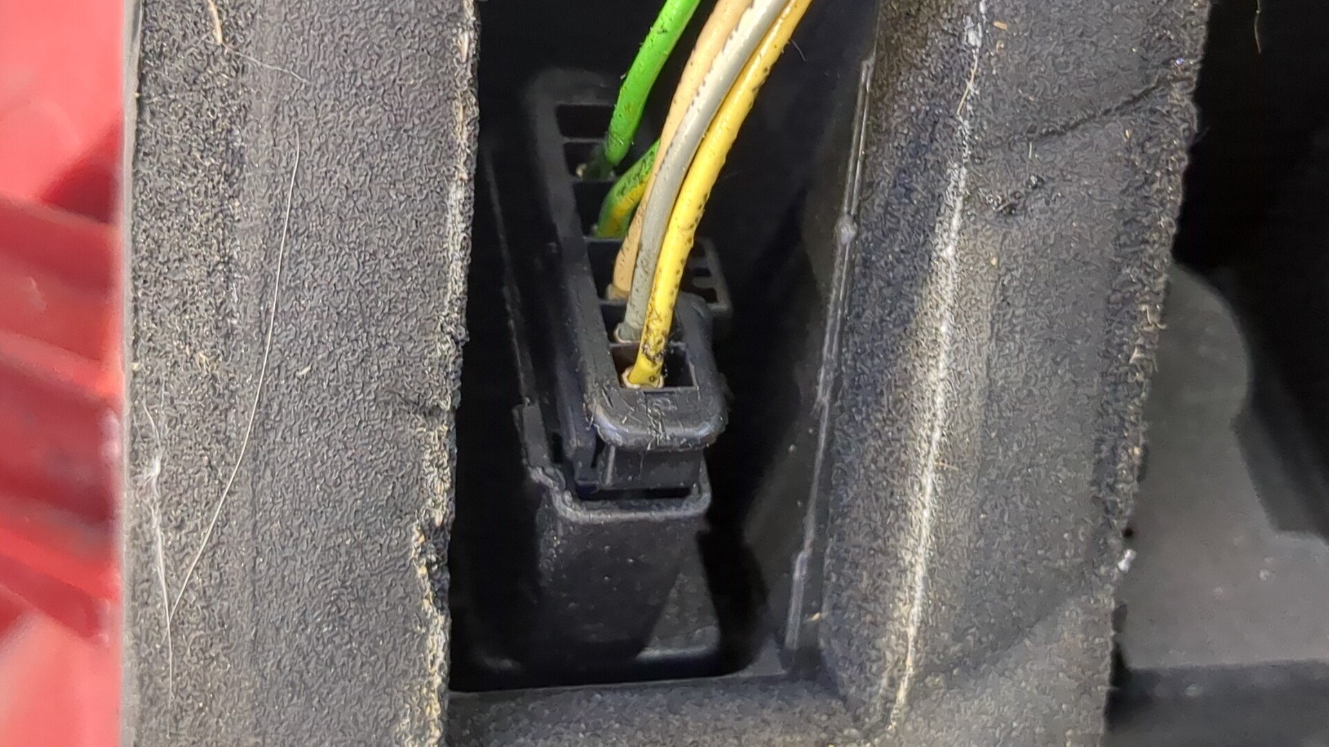 Фонарь задний левый