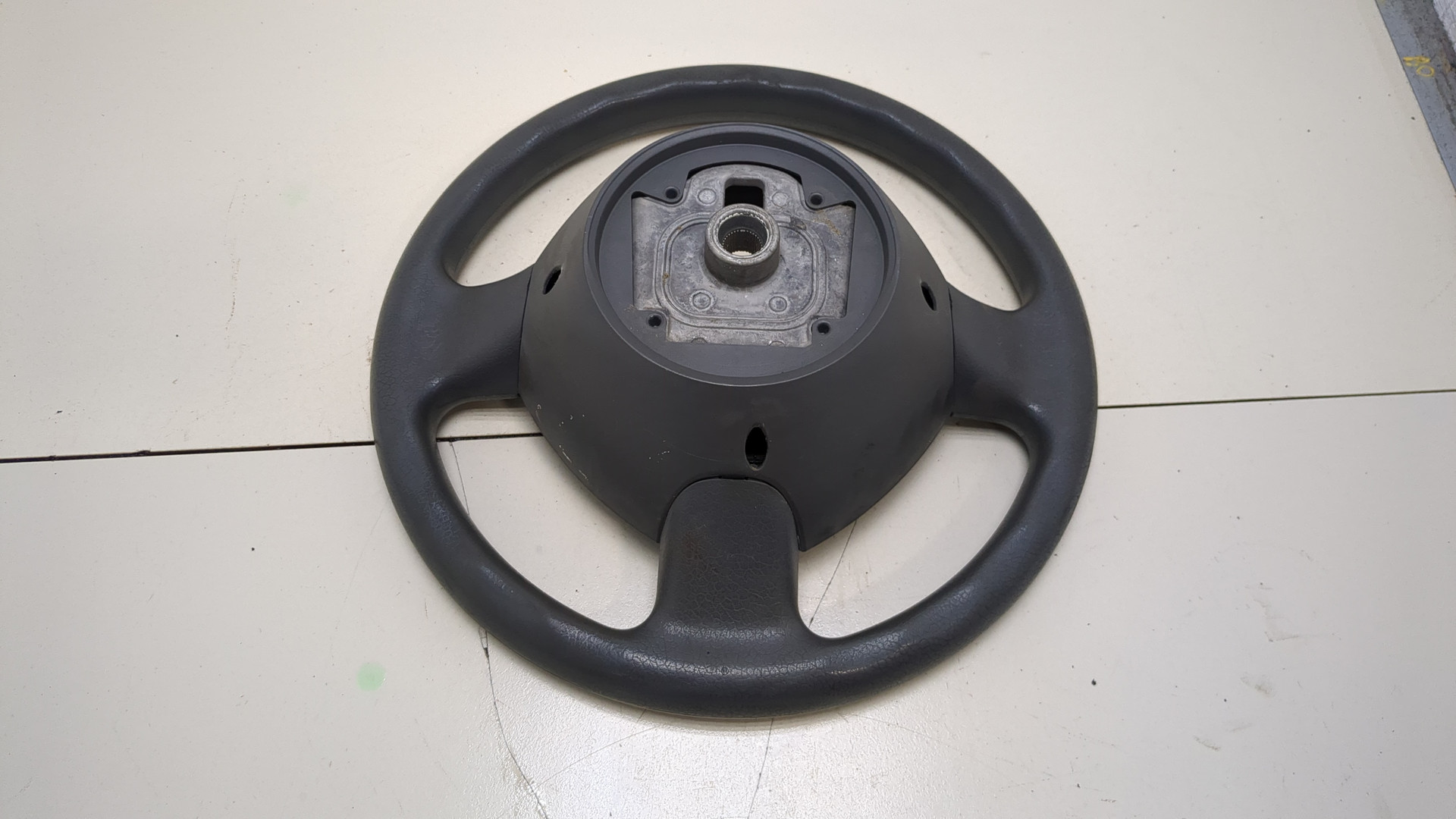 Рулевое колесо (руль)