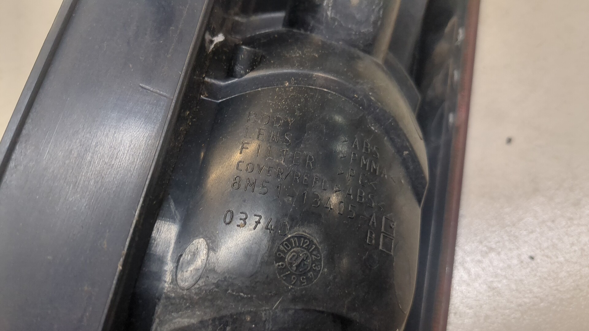 Фонарь задний левый