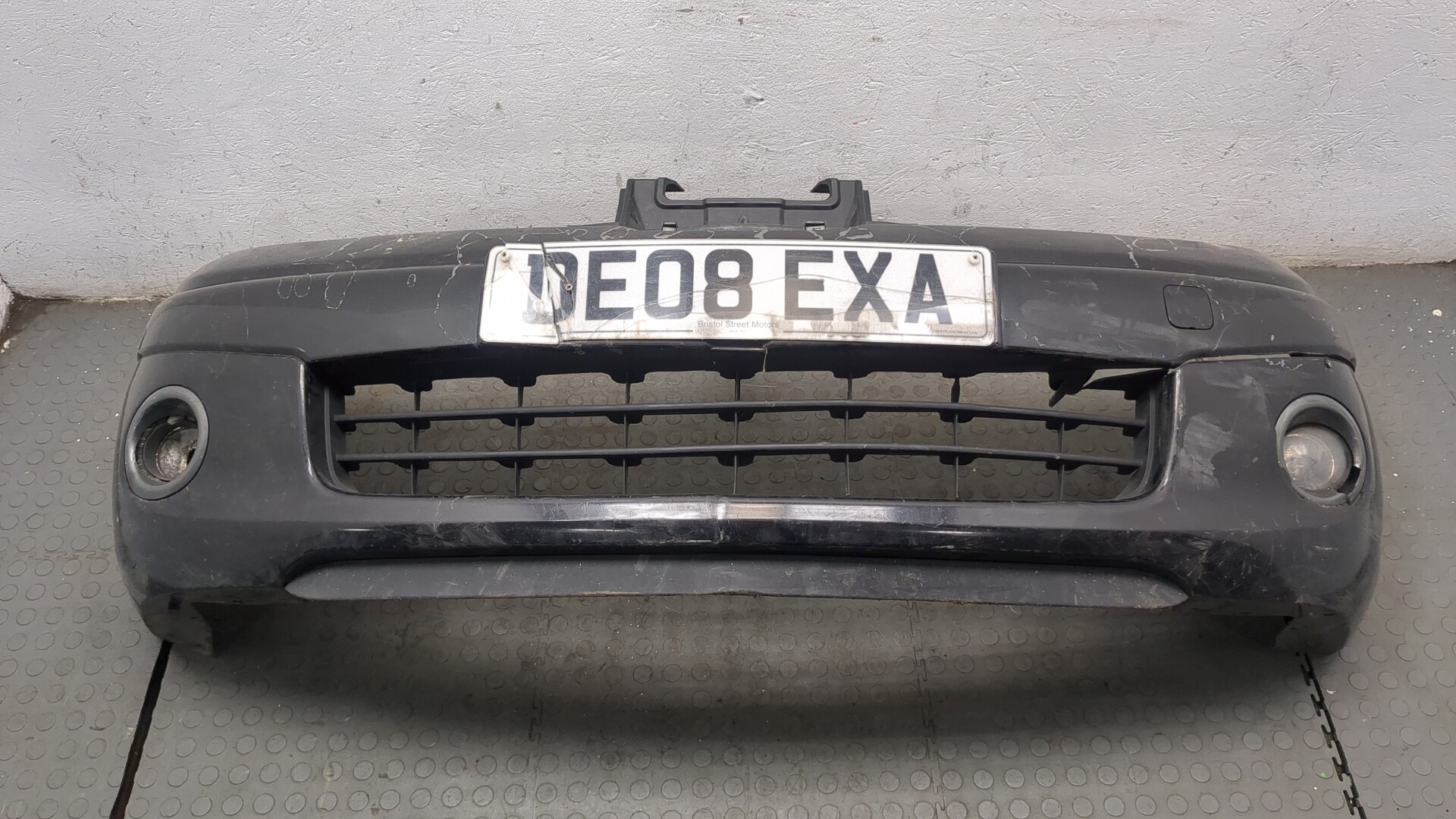 Бампер передний