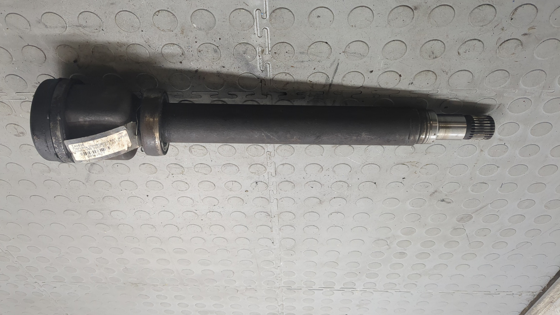 Полуось передняя правая