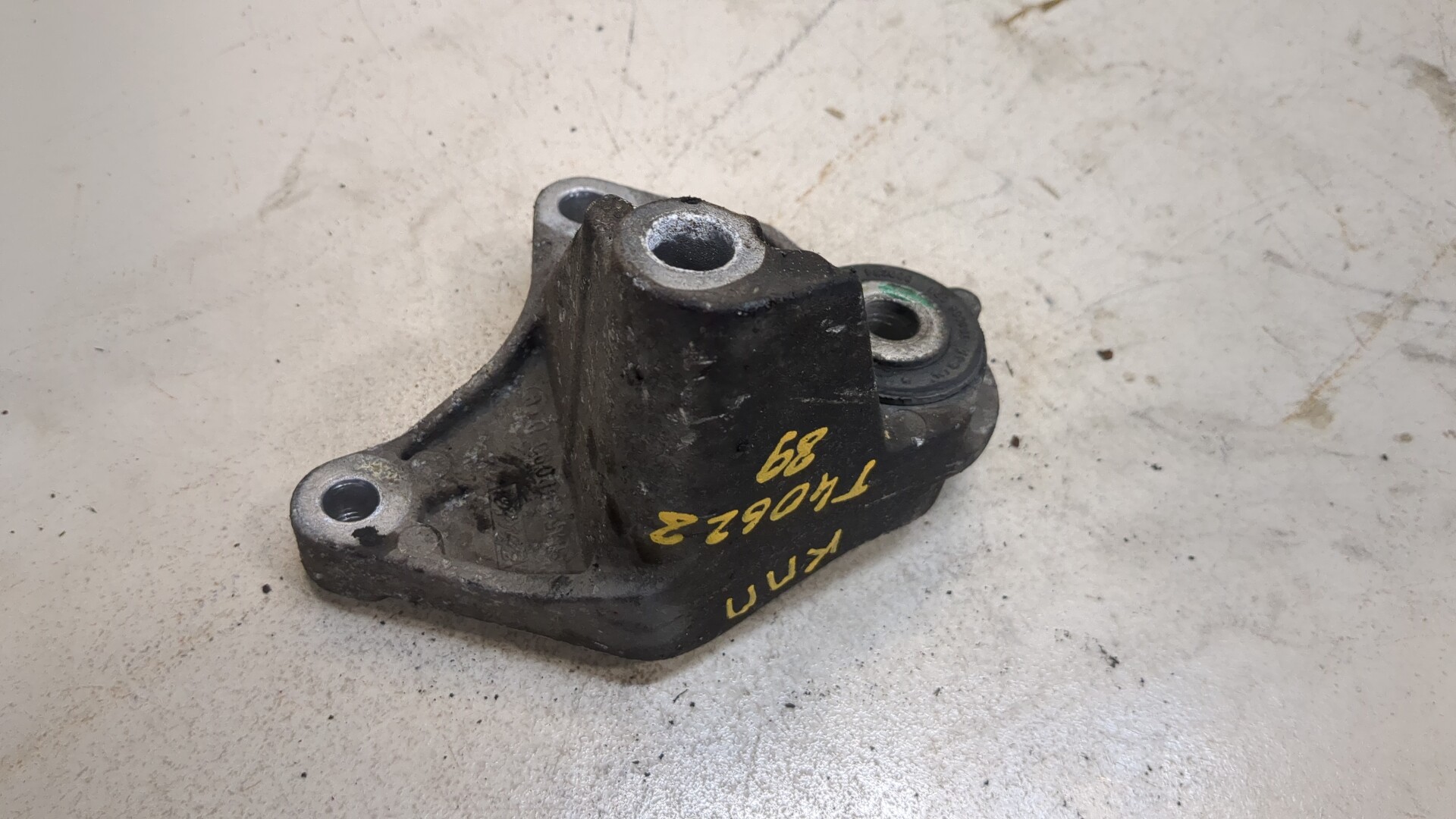 Кронштейн КПП