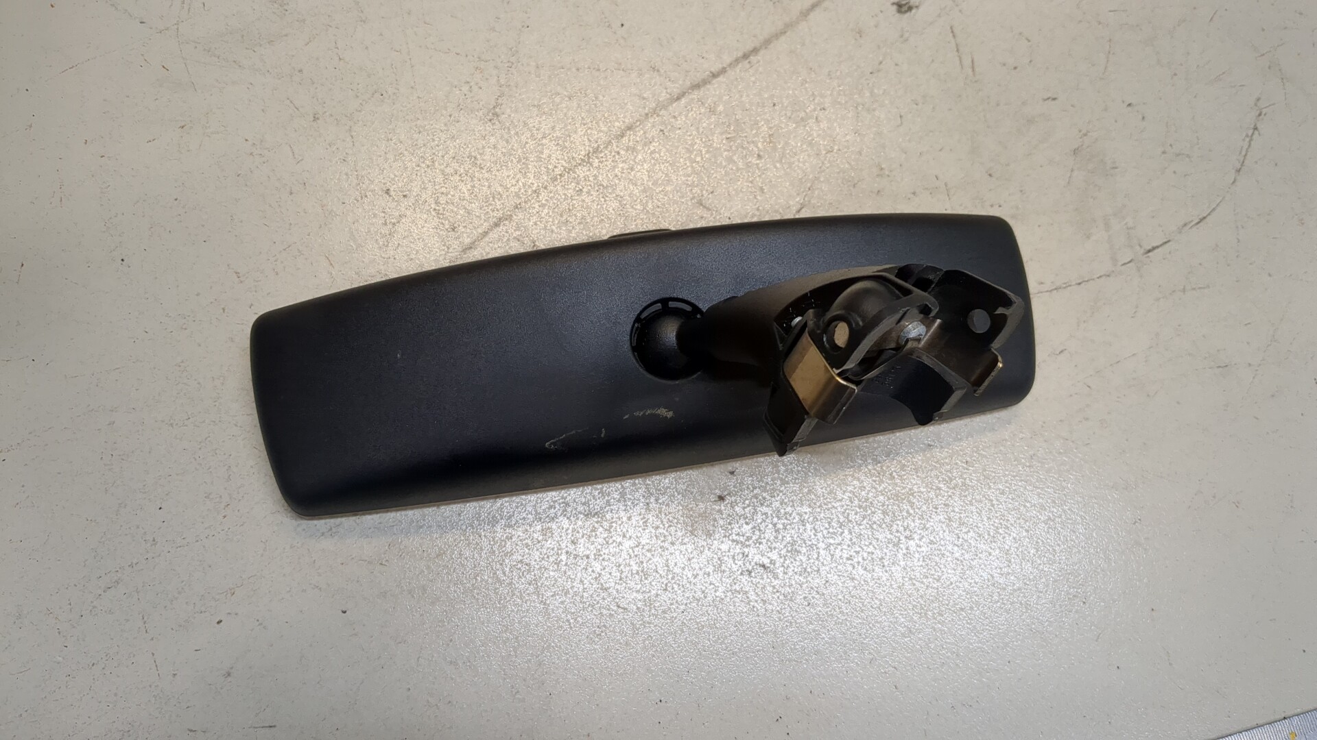 Зеркало заднего вида