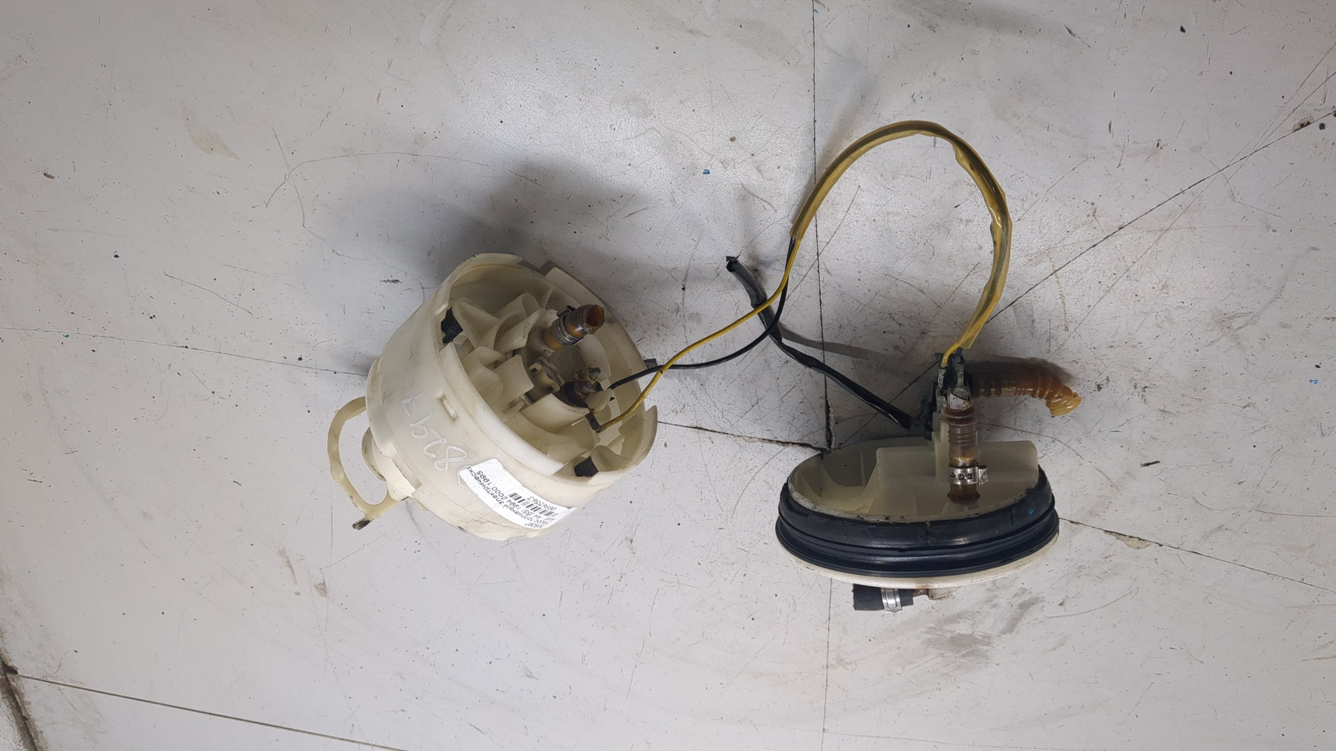 Насос топливный электрический