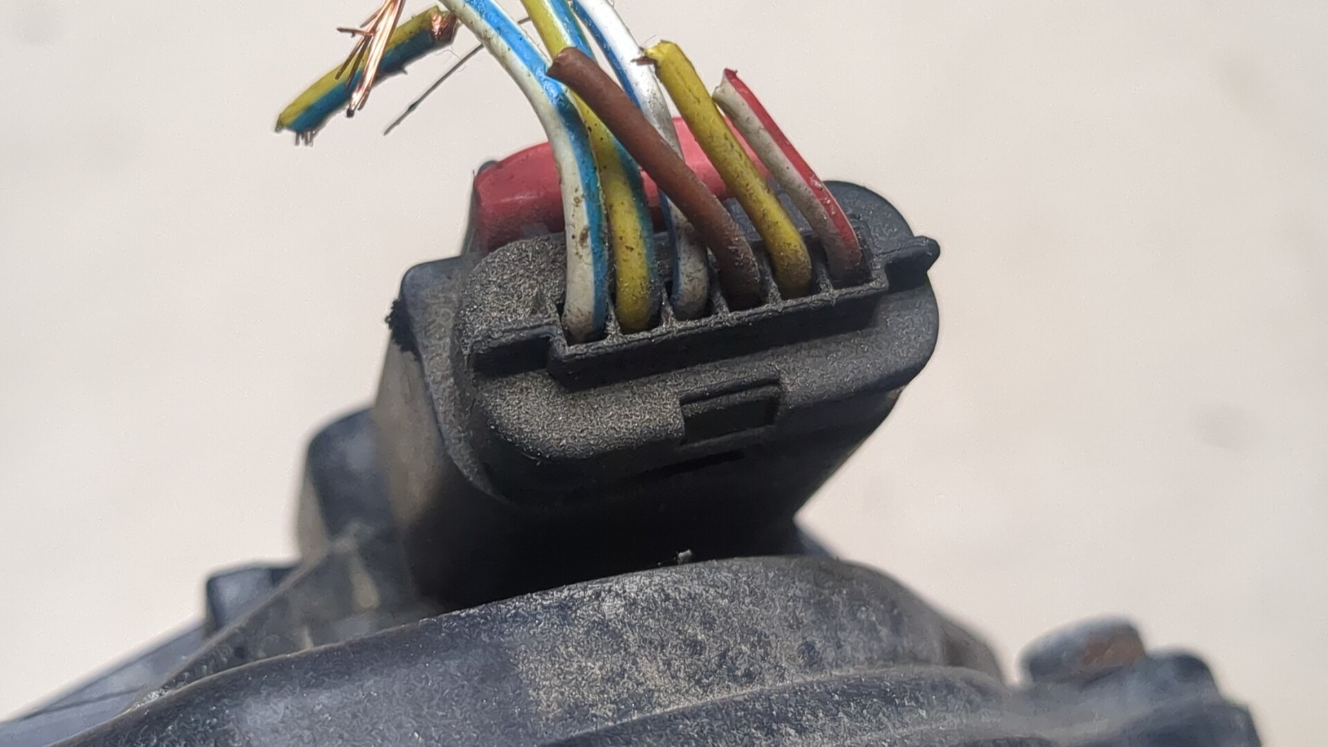 Заслонка дроссельная электрическая