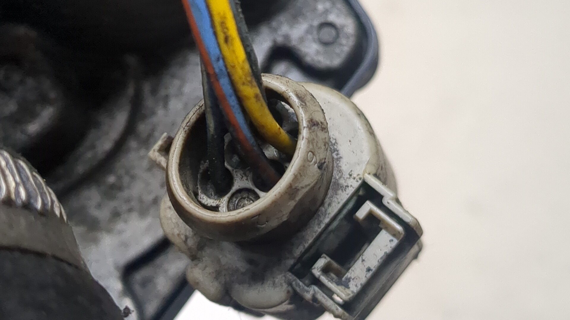 Заслонка дроссельная электрическая