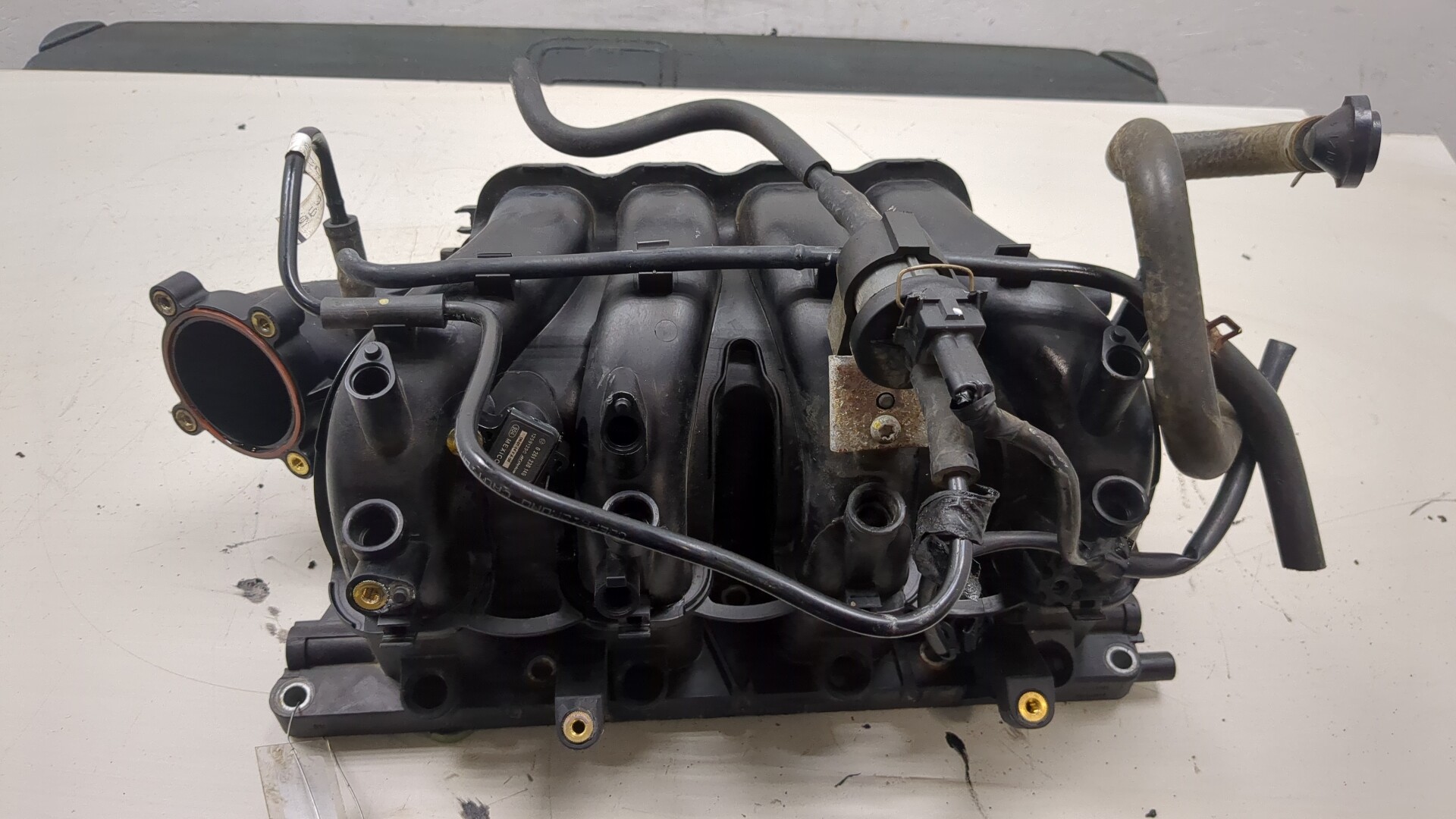 Коллектор впускной