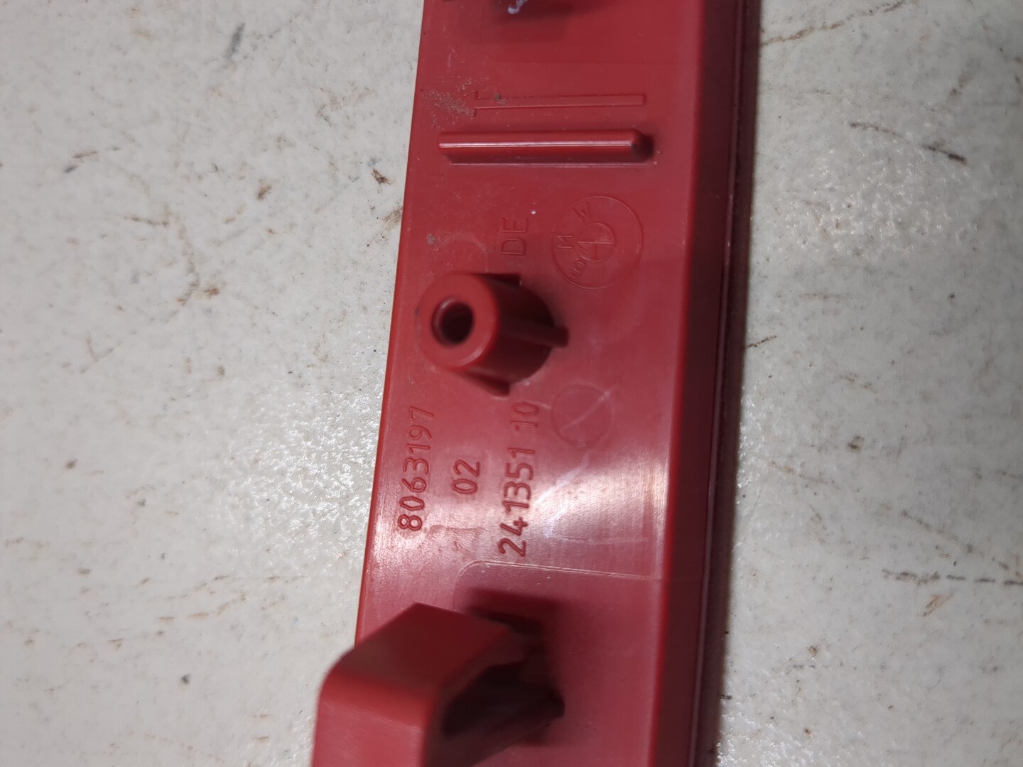 Отражатель в бампер задний левый