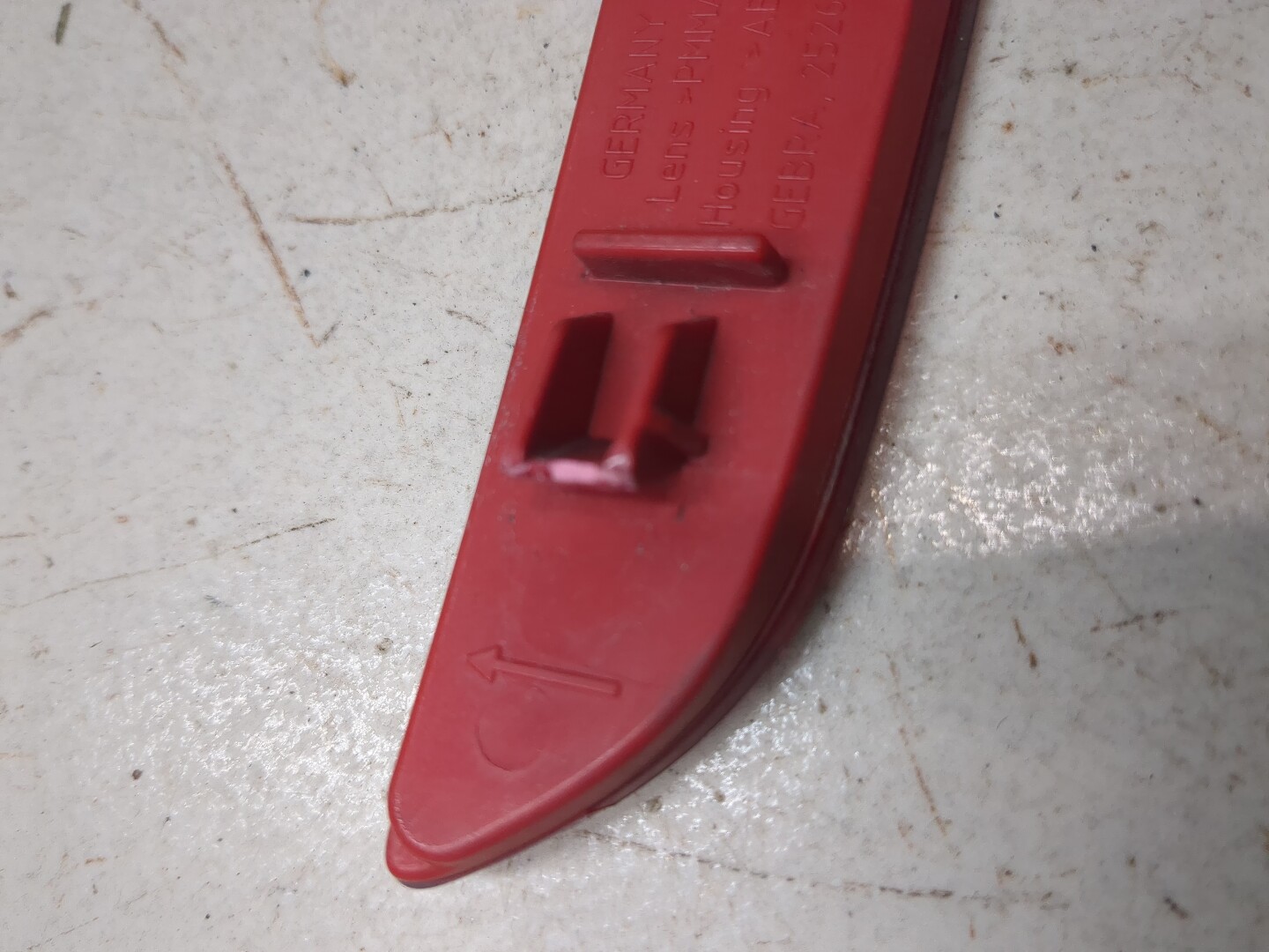 Отражатель в бампер задний правый