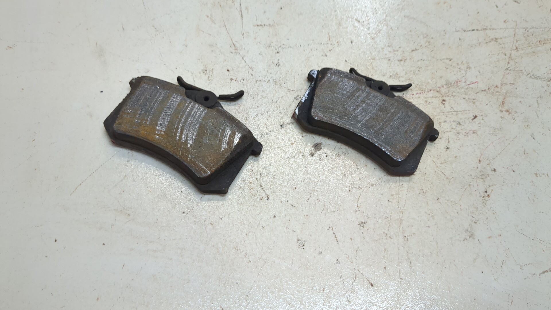 Колодки тормозные задние дисковые к-т