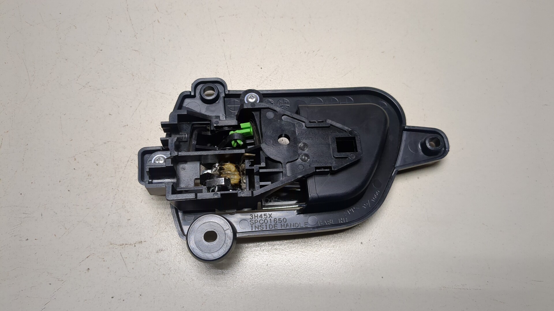 Ручка двери передней внутренняя правая