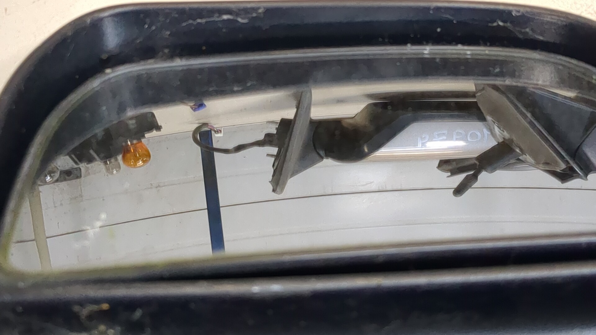 Зеркало правое электрическое