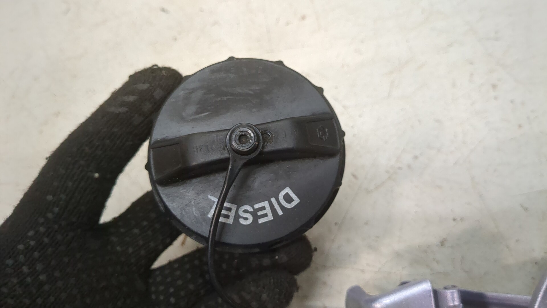 Лючок бензобака