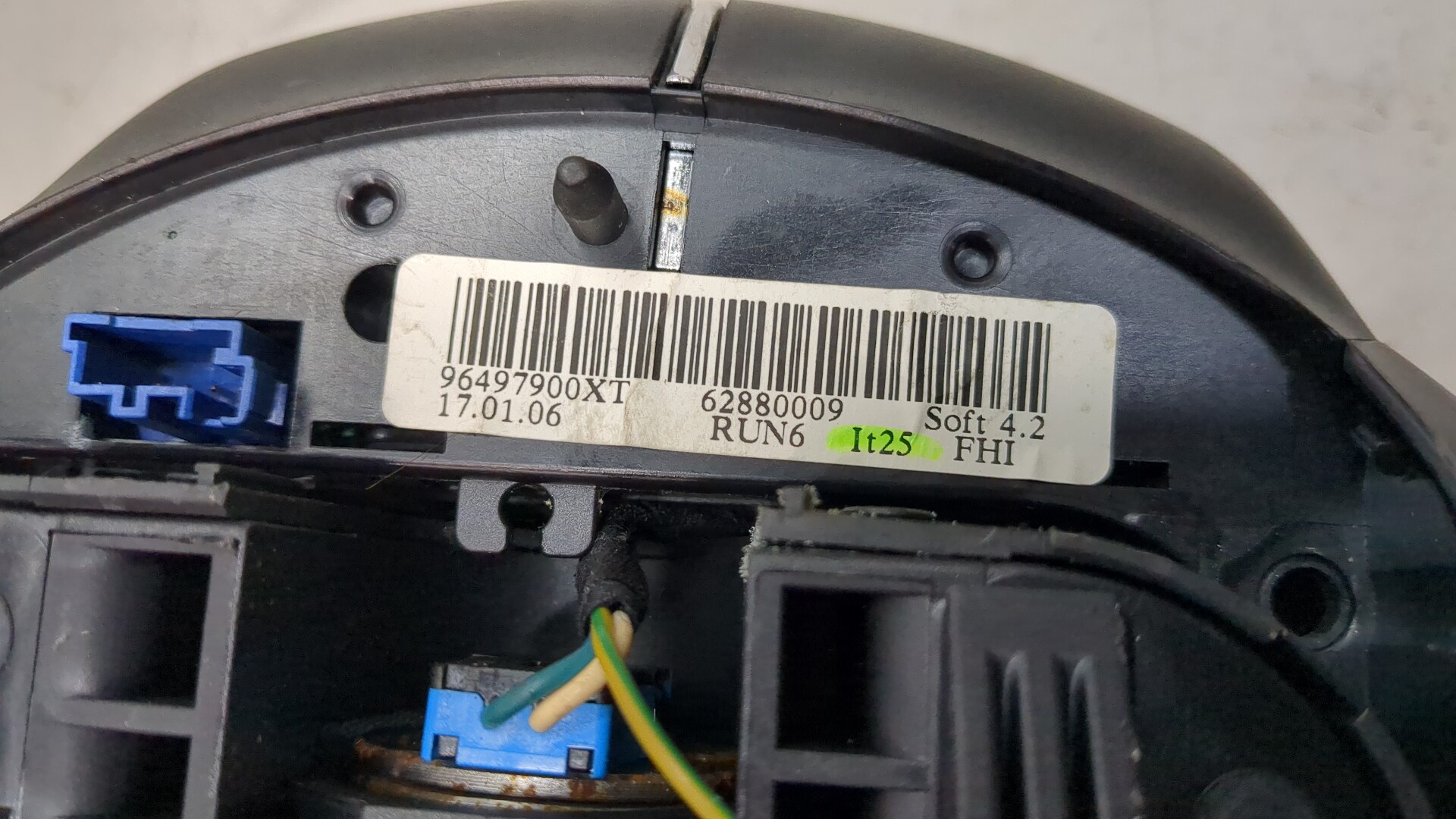 Подушка безопасности в рулевое колесо