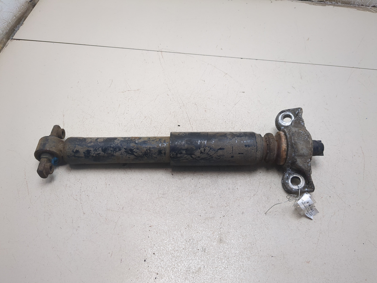 Амортизатор задний (стойка)