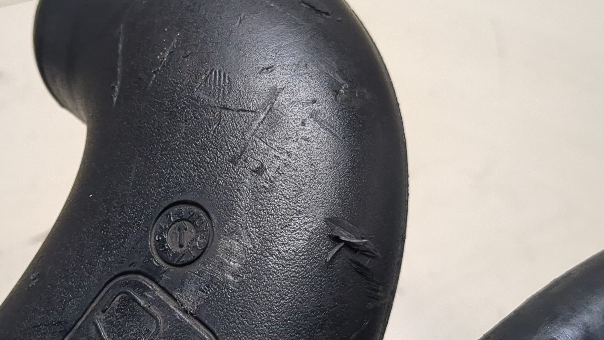 Патрубок воздушного фильтра