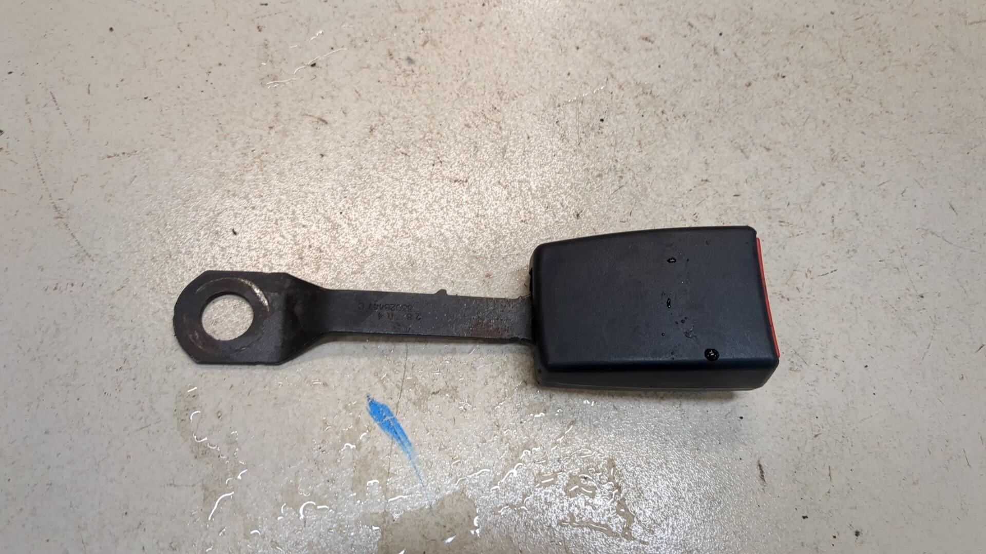 Ответная часть ремня безопасности