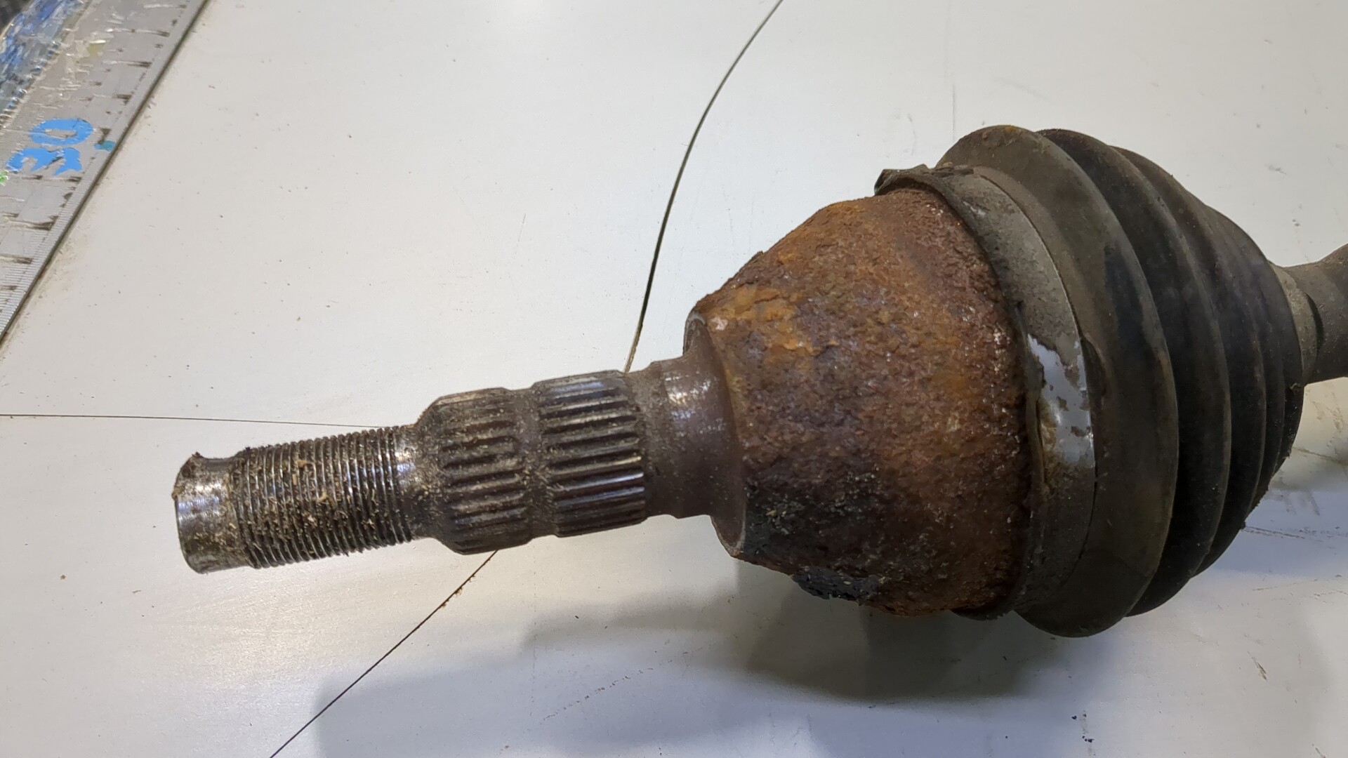 Полуось передняя правая