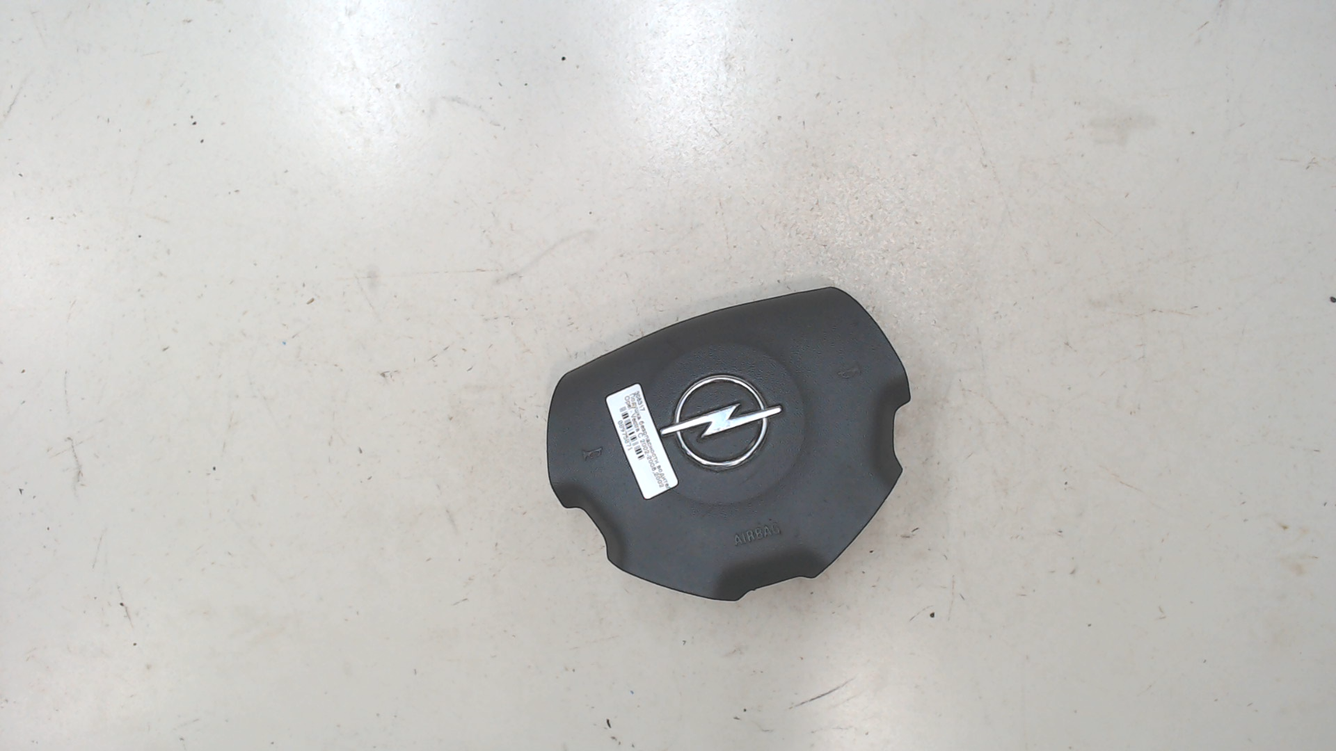 Подушка безопасности в рулевое колесо