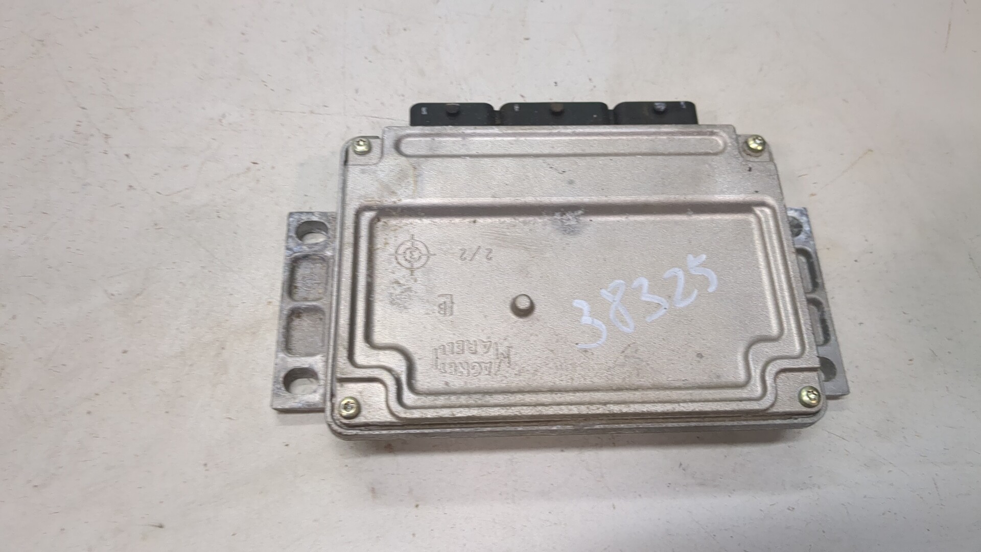 Блок управления двигателем