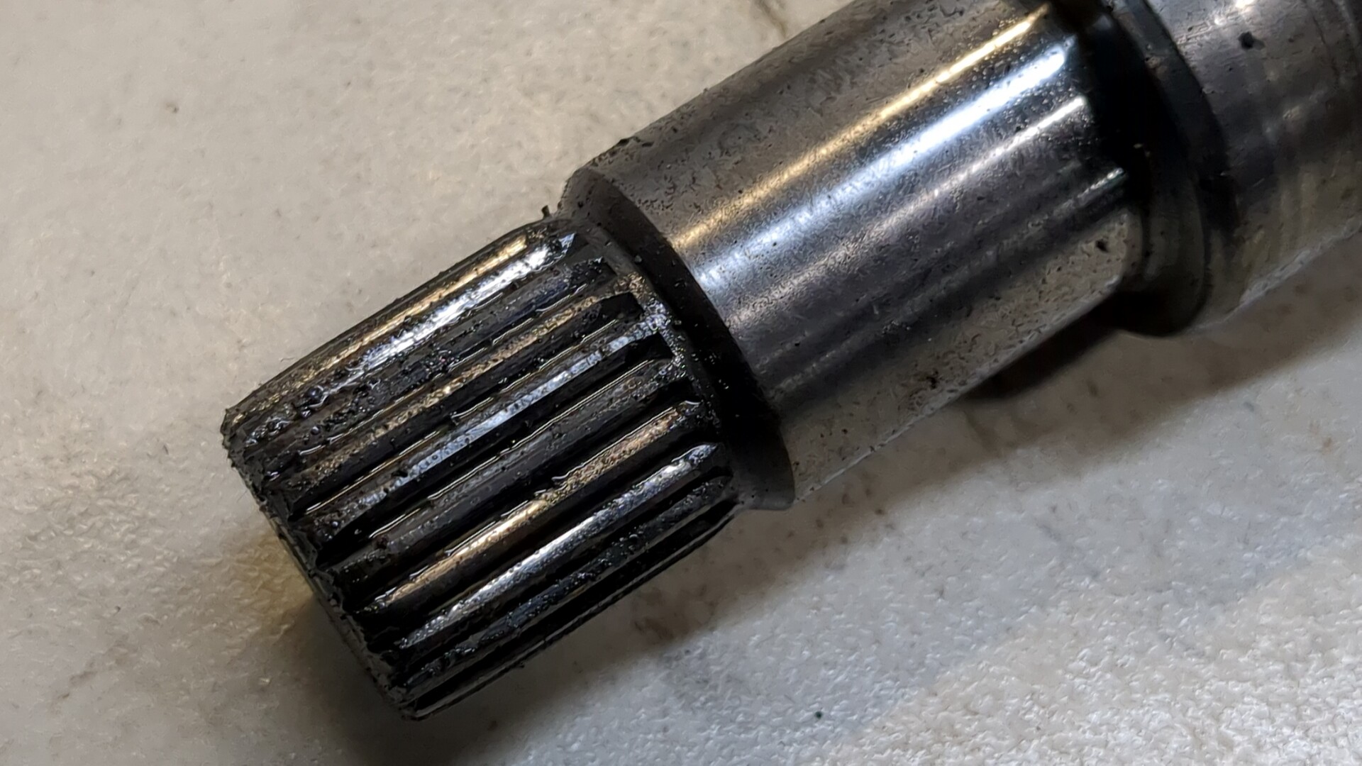 Полуось передняя правая